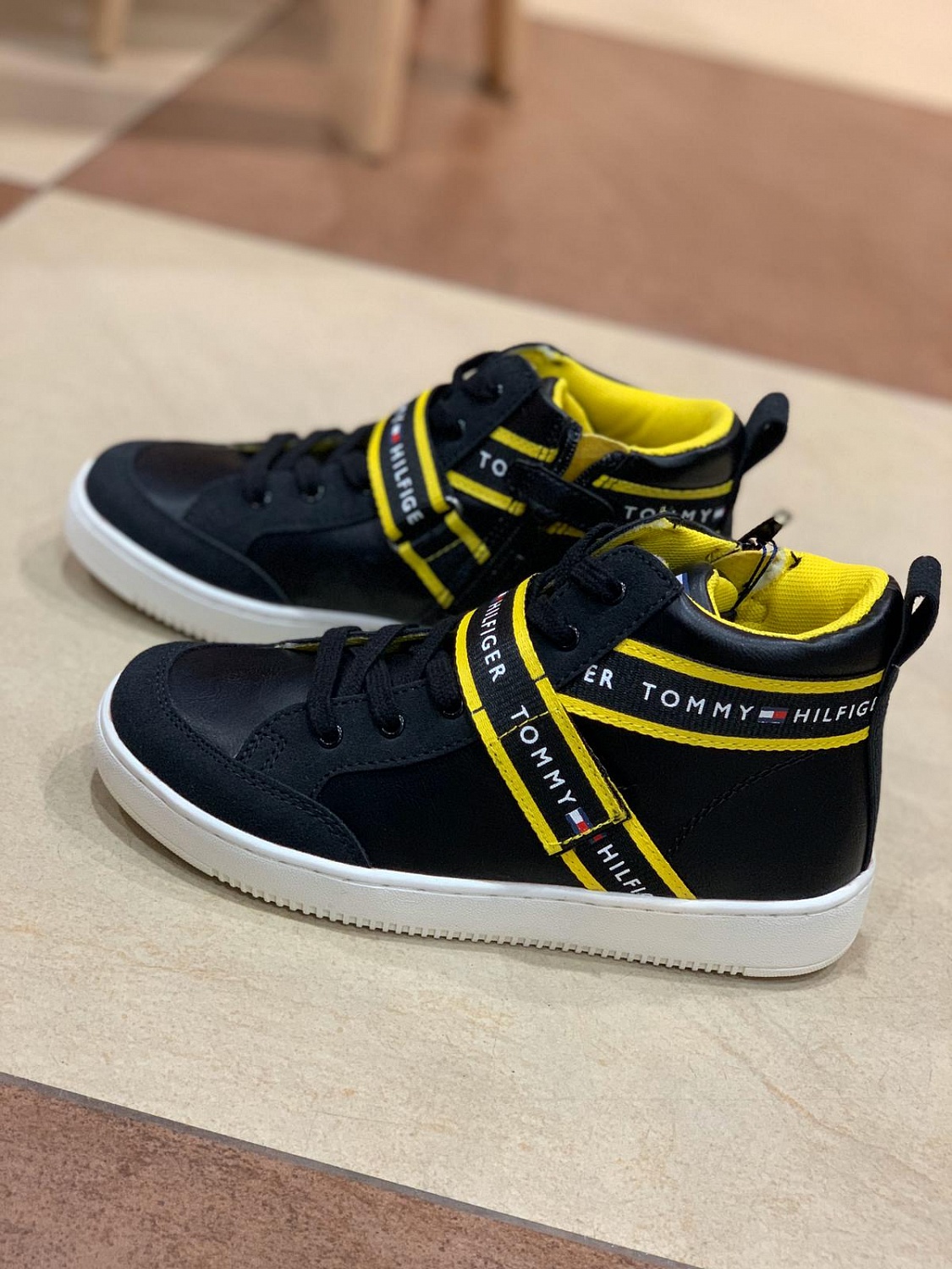 Распродажа Томи Халфигер T3B4-30100-0318999